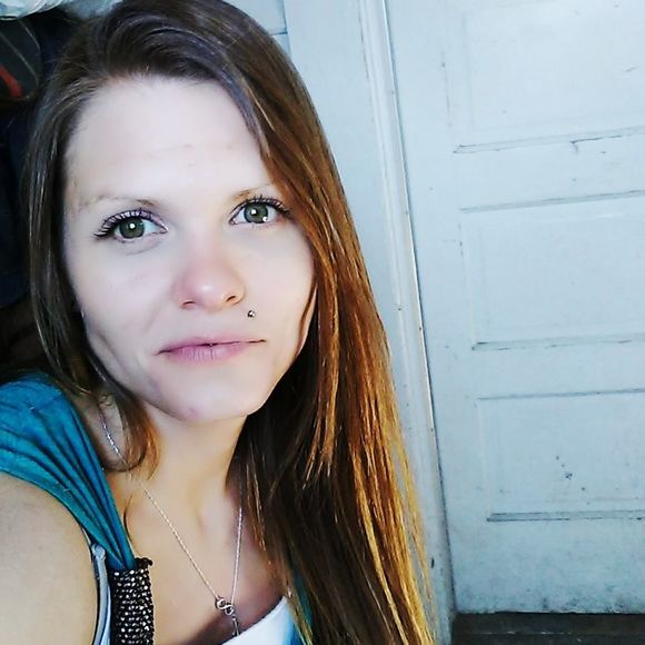 Meet your Posher, Andrea - Picture 1 of 1